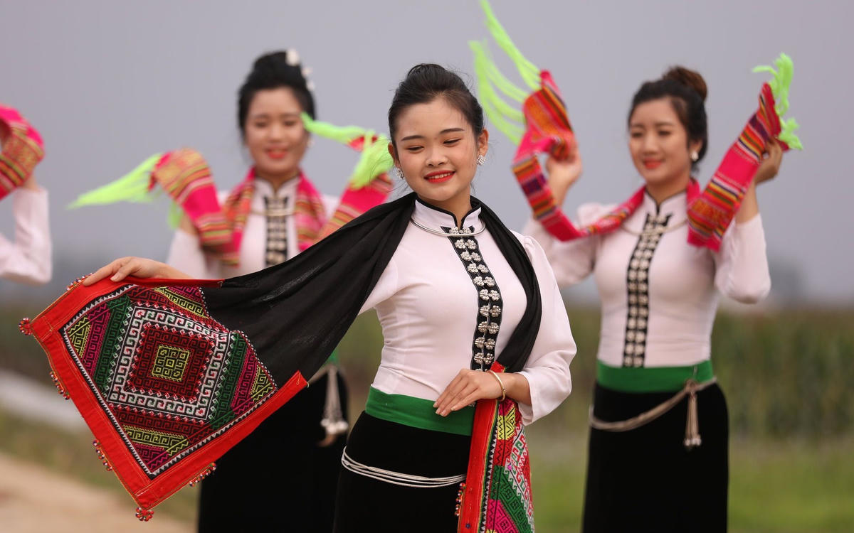 2-ve-dep-thieu-nu-thai-anh-thanh-mien.jpg