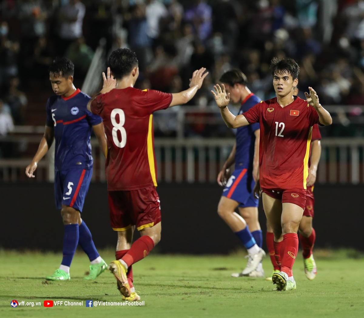 Chiến thắng 4-0 dành cho tuyển Việt Nam có công lớn của các tân binh. Ảnh: VFF.