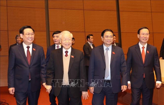 Tổng Bí thư Nguyễn Phú Trọng với các đồng chí lãnh đạo Đảng, Nhà nước. Ảnh: TTXVN.