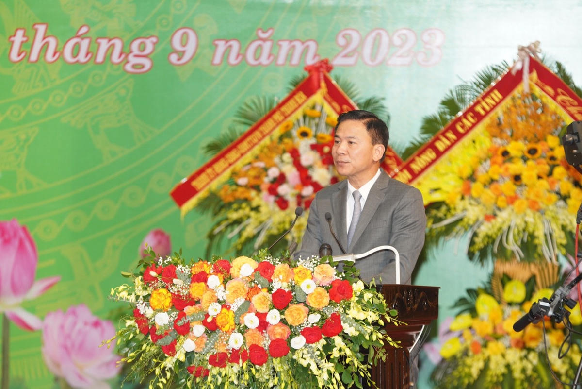 Ông Đỗ Trọng Hưng, Bí thư Tỉnh ủy Thanh Hóa ghi nhận và biểu dương những đóng góp của HDN tỉnh trong nhiệm kỳ vừa qua.
