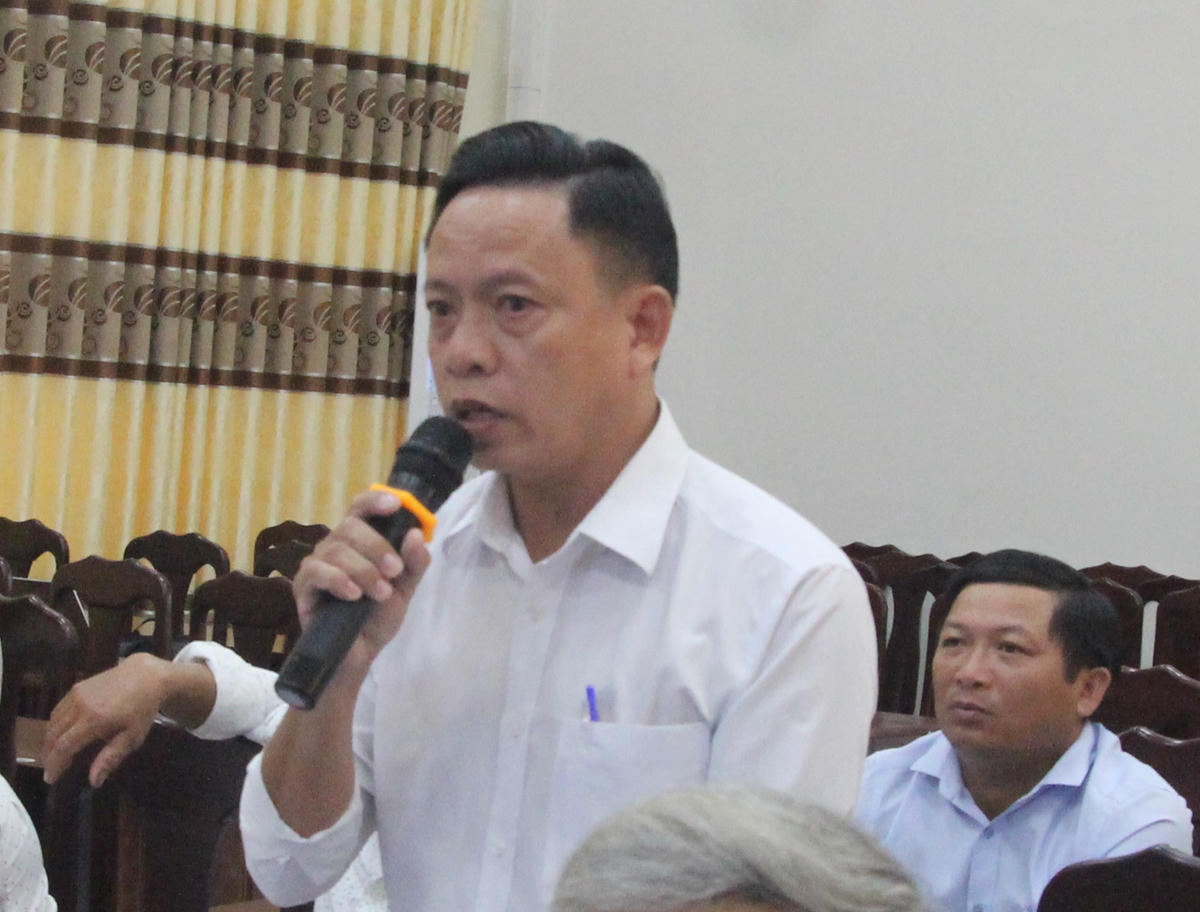 Ông Nguyễn Hoàng Hảo trình bày ý kiến tại hội nghị.