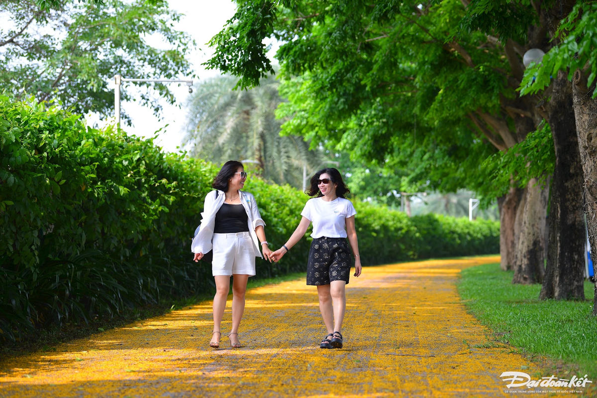 hoa_giang_huong-le-khanh3.jpg
