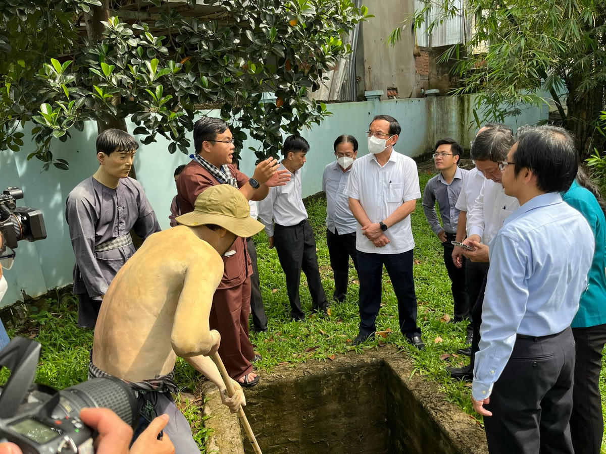 Bí thư Thành ủy TP HCM Nguyễn Văn Nên tại buổi khảo sát. (Ảnh: D.Phan)