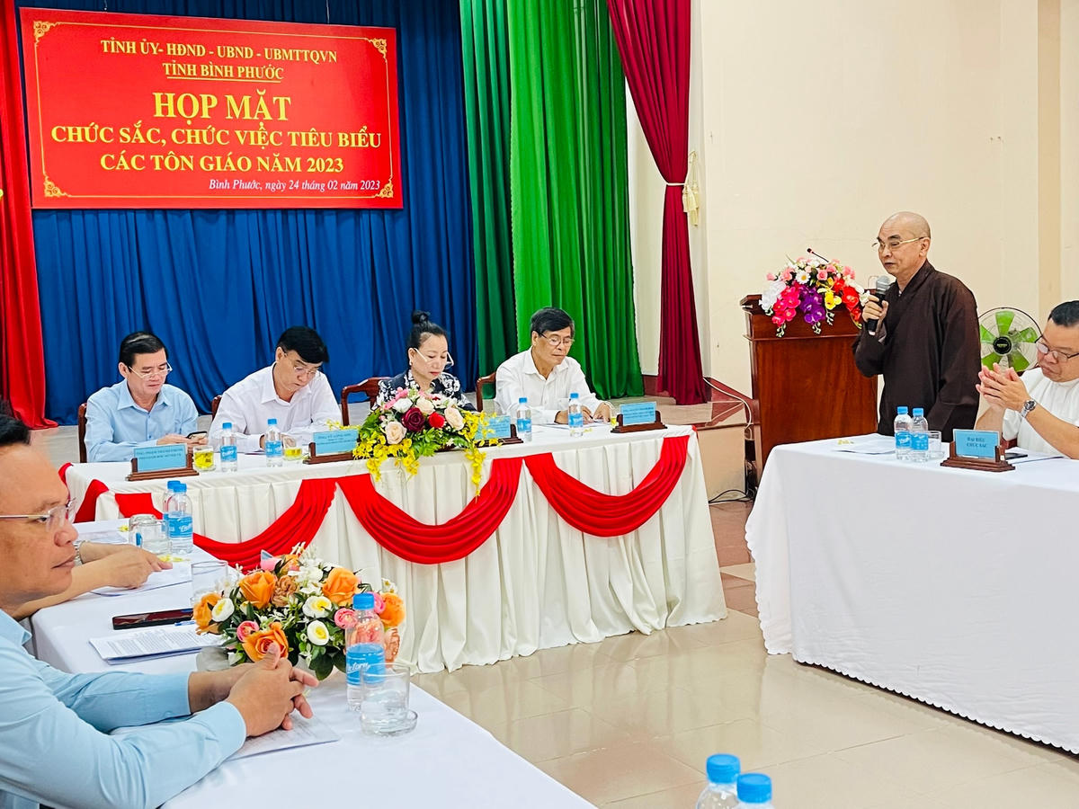 Đại diện các chức sắc, chức việc tại tỉnh Bình Phước phát biểu. Ảnh: Kim Tuệ.