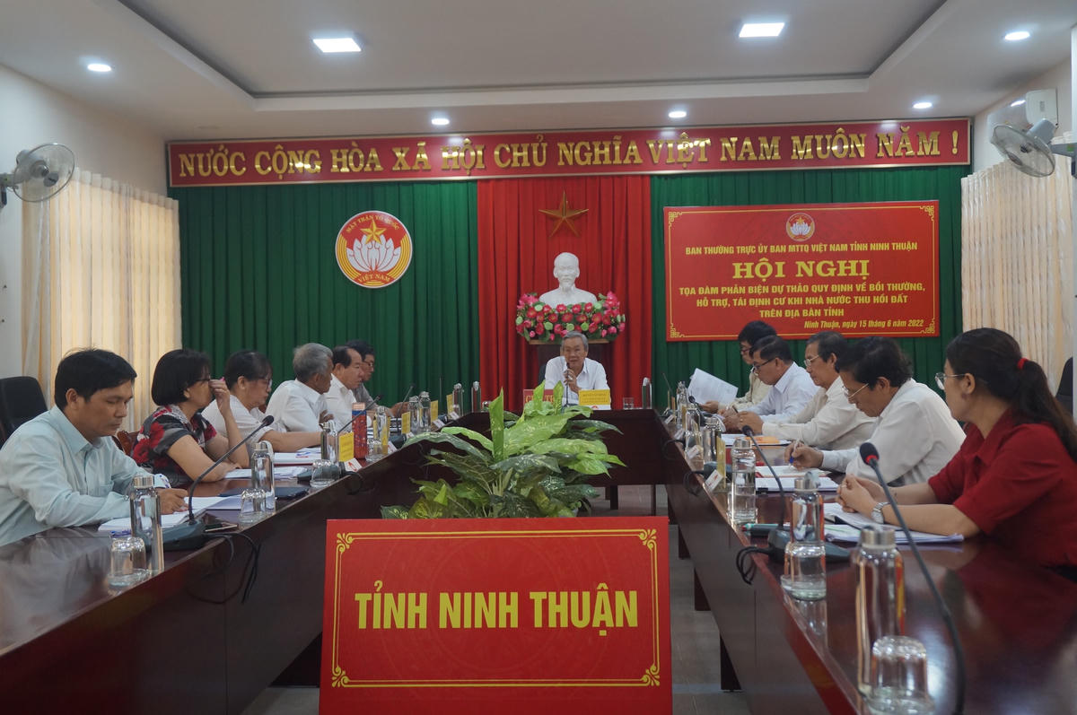Quang cảnh hội nghị.