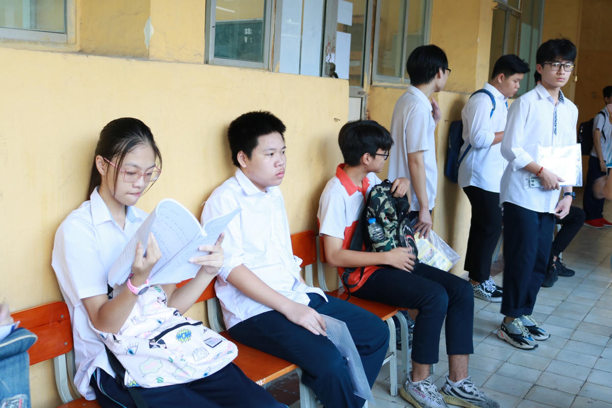 Học sinh Hà Nội dự thi vào lớp 10 THPT công lập năm học 2020-2021.