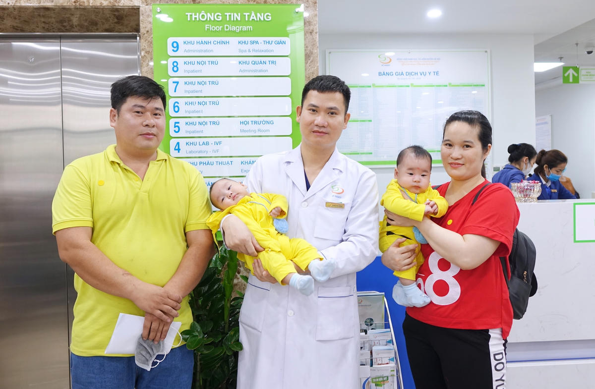 Nhiều cặp vợ chồng đã thành công đón con chào đời nhờ kỹ thuật hiện đại.