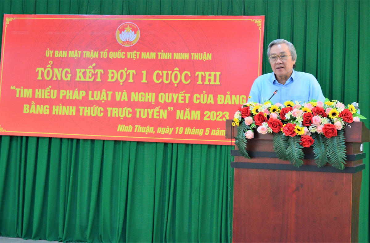 Ông Lê Văn Bình, Chủ tịch Ủy ban MTTQ  Việt Nam tỉnh Ninh Thuận, phát biểu tại buổi lễ.