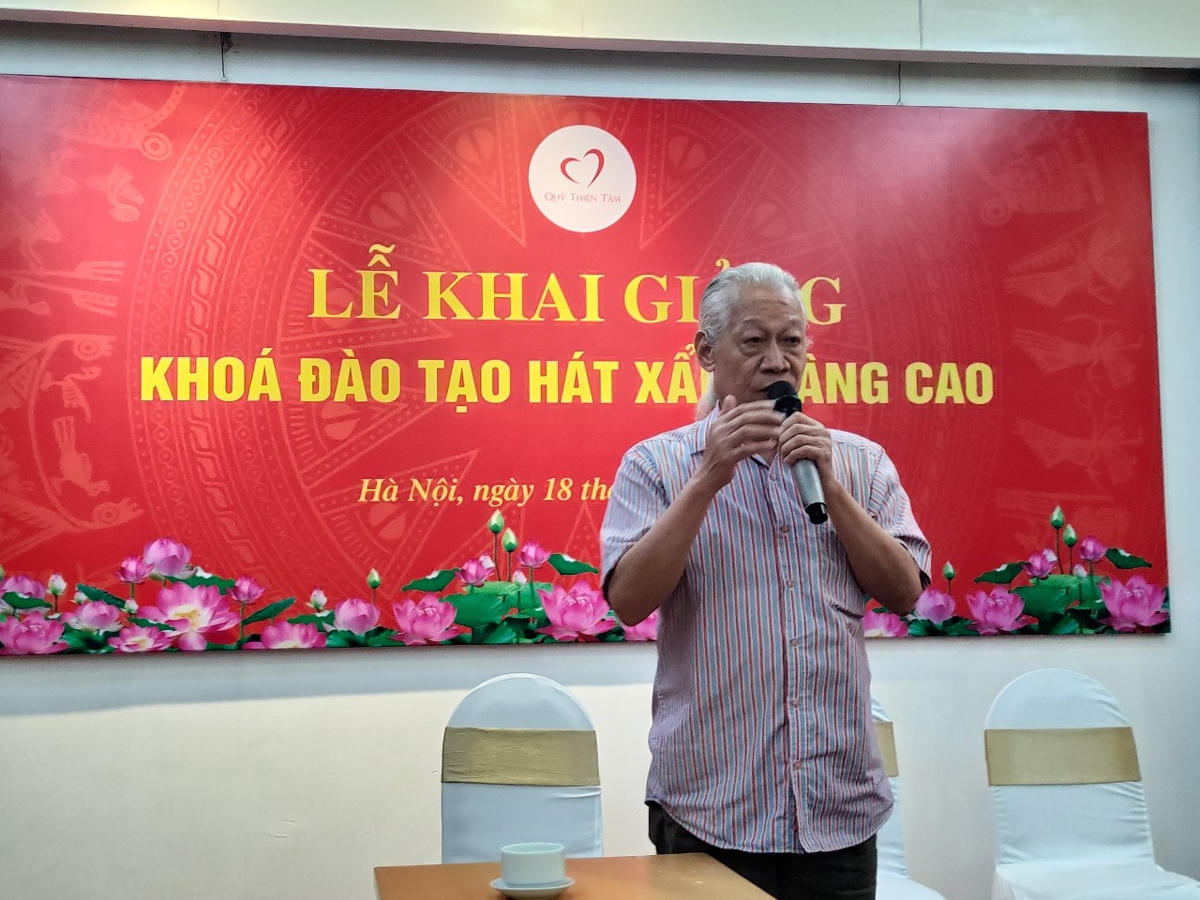 NSND Xuân Hoạch phát biểu tại Lễ Khai giảng.