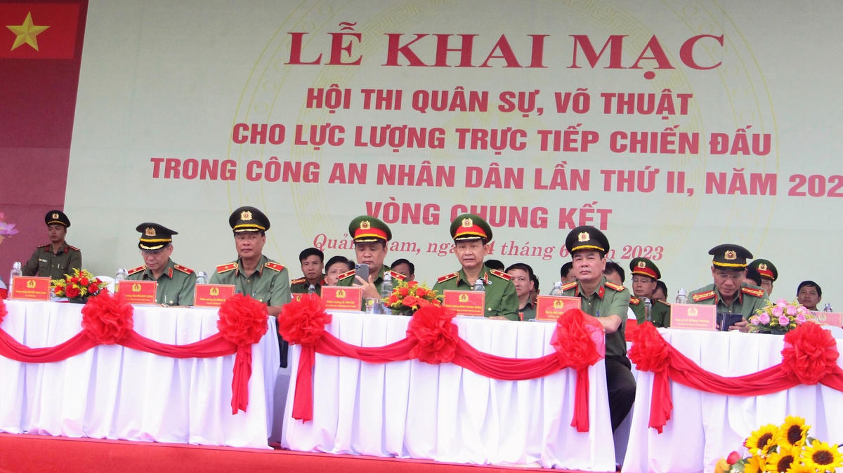 Đại biểu tham dự Hội thi quân sự, võ thuật cho lực lượng trực tiếp chiến đấu trong CAND lần thứ II.