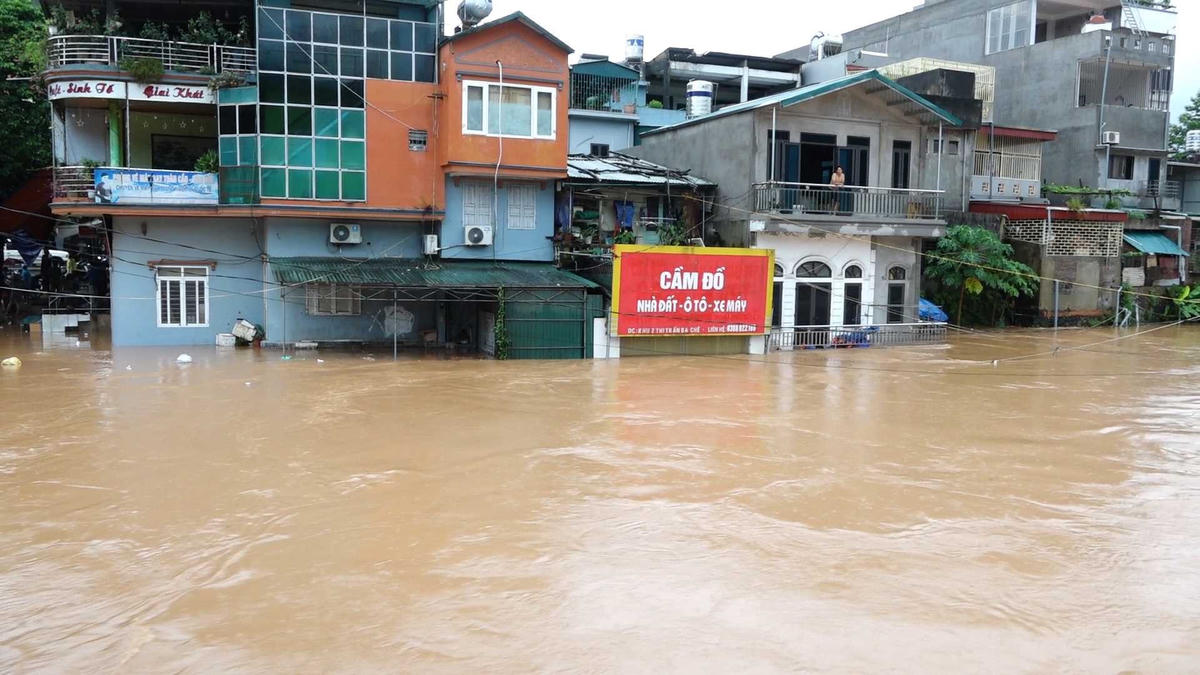 Quảng Ninh: Nước lũ lên cao gây ngập lụt một số khu vực của huyện Ba Chẽ