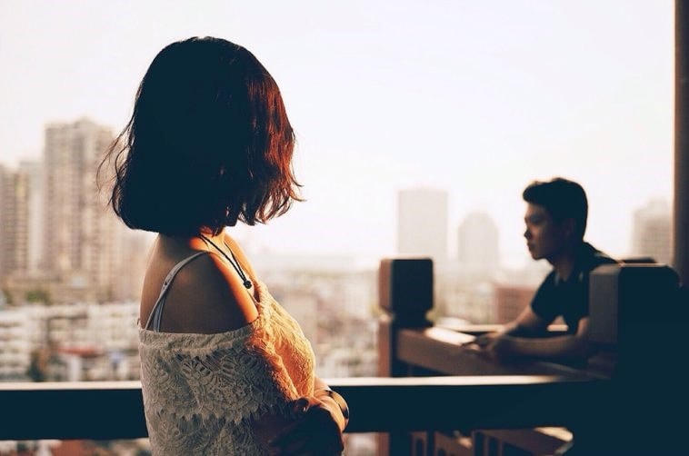 Nhiều cô gái sau khi "sống thử" nếm trái đắng nên sợ mối quan hệ vợ chồng, sau lựa chọn làm mẹ đơn thân. Ảnh minh hoạ.