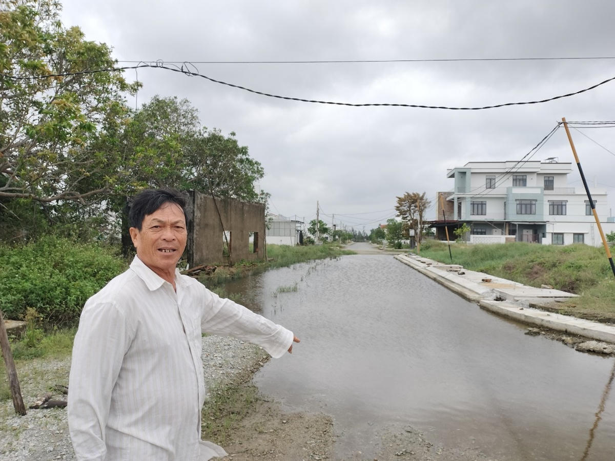 Người dân phản ánh khu tái định cư Duy Hải giai đoạn 3 hạ tầng còn đang dang dở.