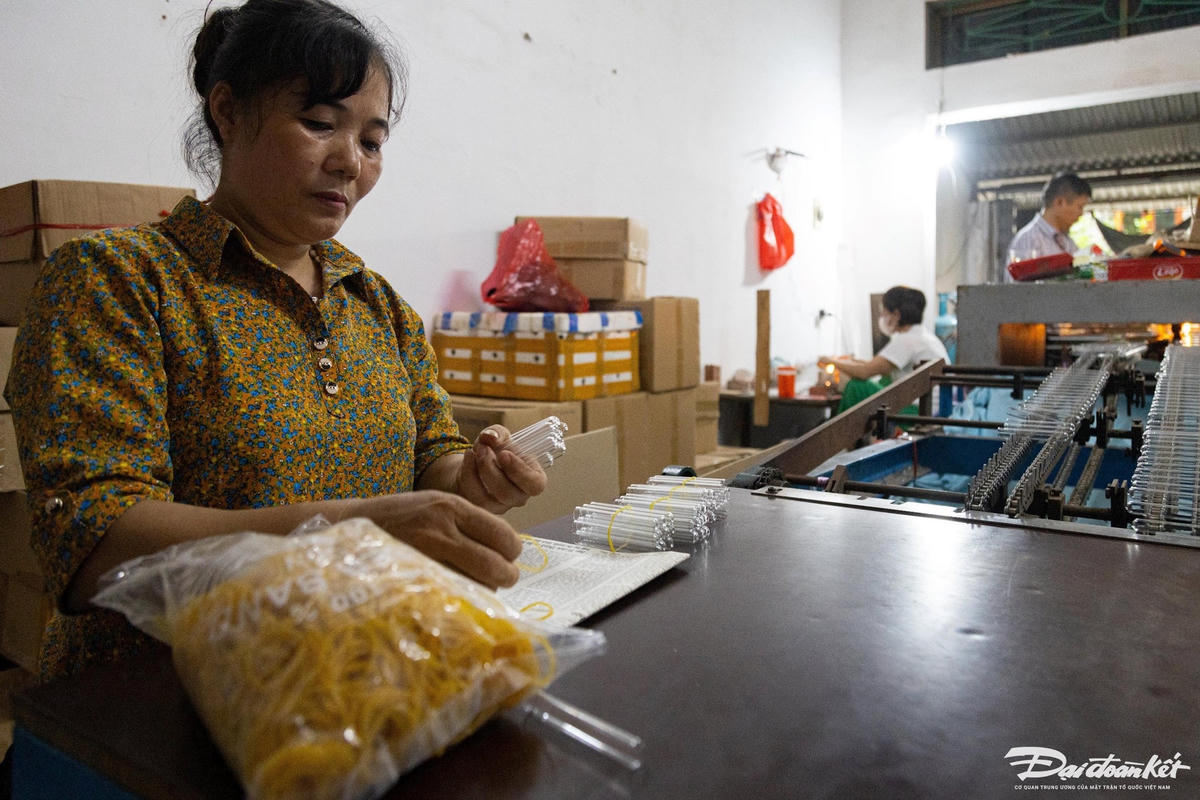 thoi_thuy_tinh-le-khanh38.jpg