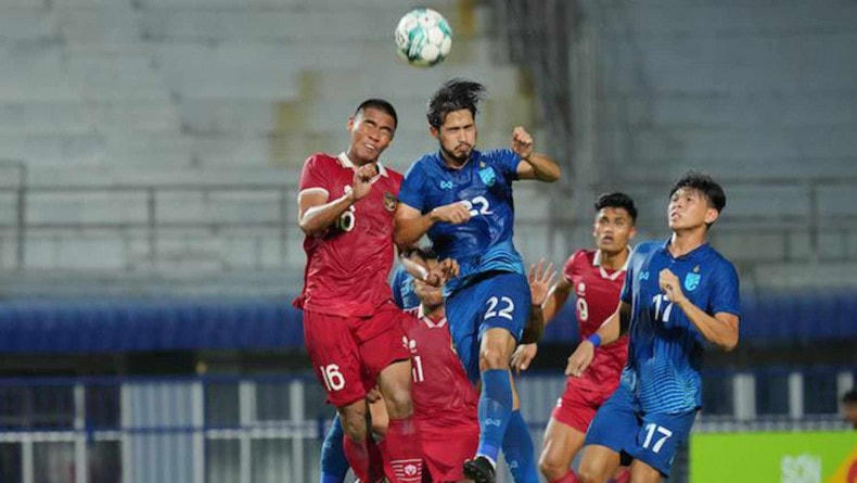 U23 Thái Lan giành chiến thắng an ủi người hâm mộ sau thất bại trước U23 Indonesia ở bán kết. Ảnh: bangkokpost.com.