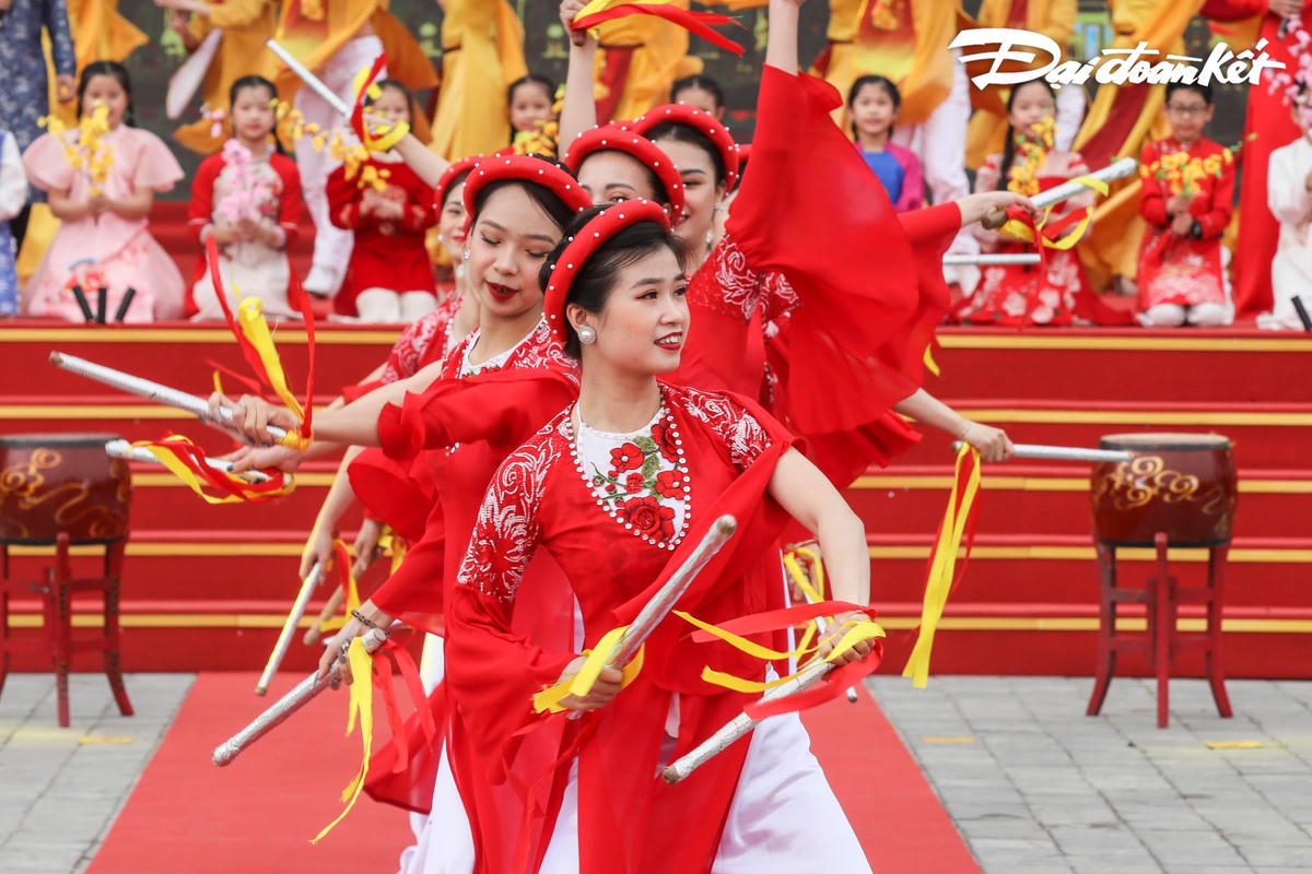 [ẢNH] Khai hội chùa Tam Chúc với nghi lễ rước nước độc đáo