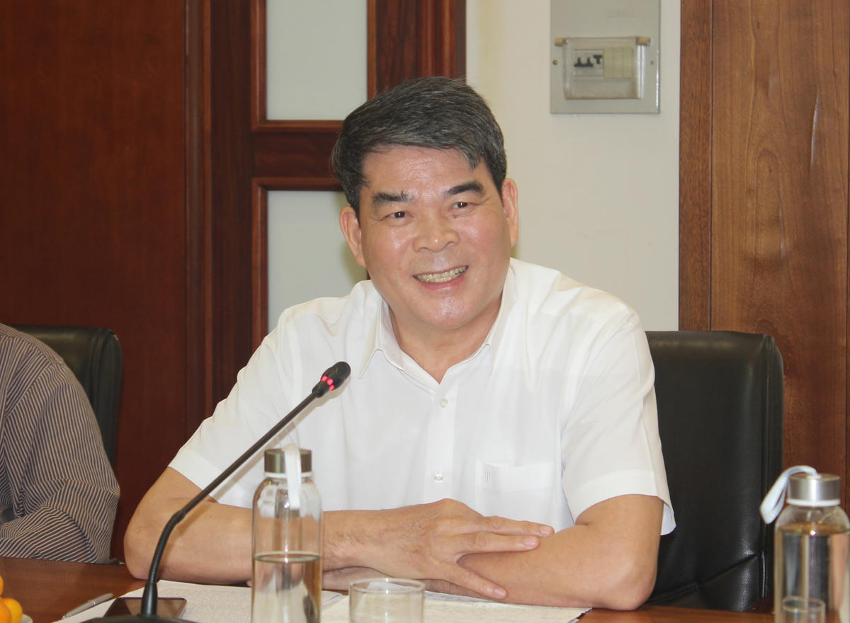 TS Nguyễn Tiến Dĩnh.