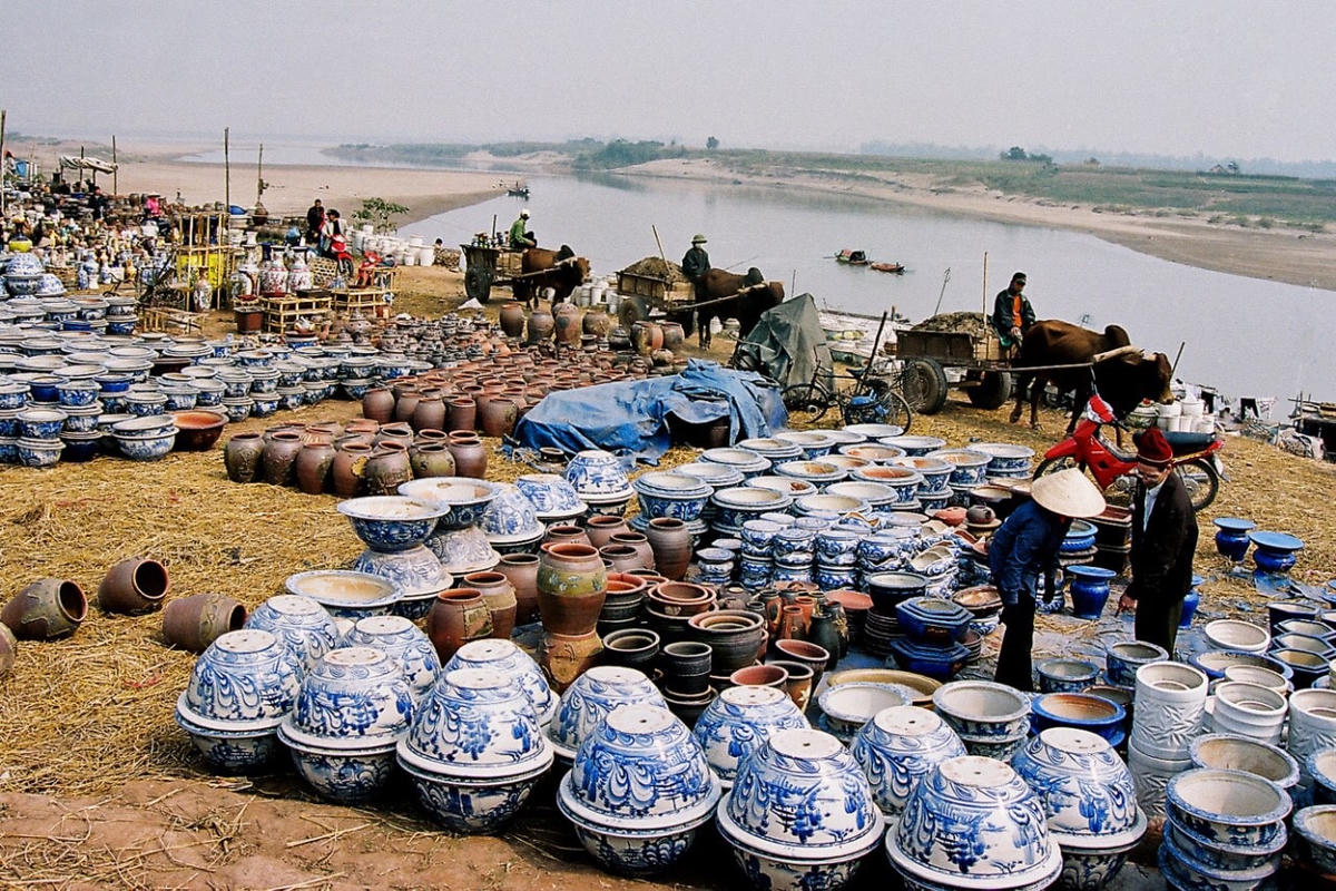 Một thuở gốm Bát Tràng (Hà Nội) Nguồn: KT&ĐT.