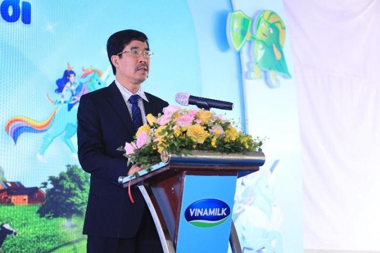 Ông Nguyễn Quốc Khánh, Giám đốc Điều hành Nghiên cứu & Phát triển của Vinamilk chia sẻ sự vinh dự khi được đồng hành cùng Hiệp Hội Sữa đem đến cho phụ huynh và các em nhỏ một sự kiện với nhiều hoạt động ý nghĩa nhân Ngày sữa Thế giới, cũng là “Tết thiếu nhi”.