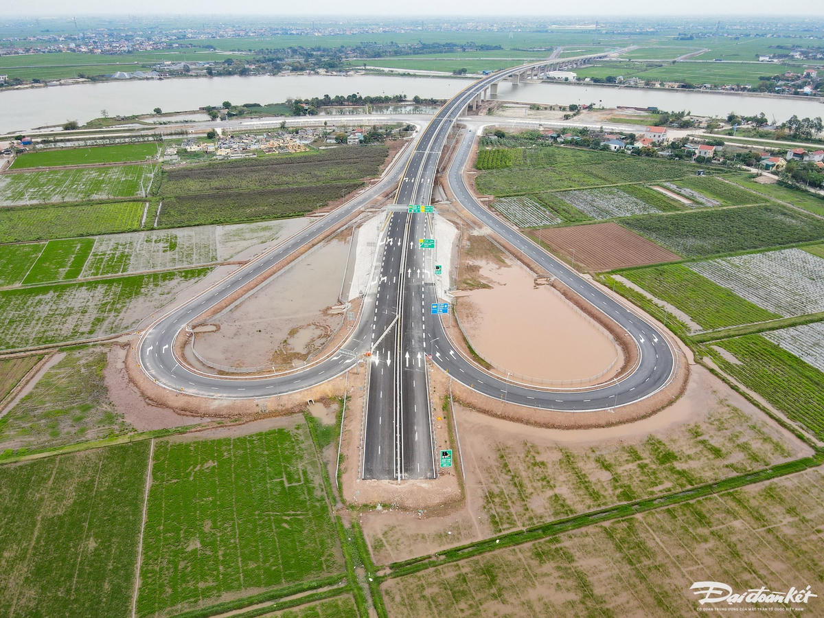 dji_fly_20250331_114044_853_1743396118907_photo.jpg