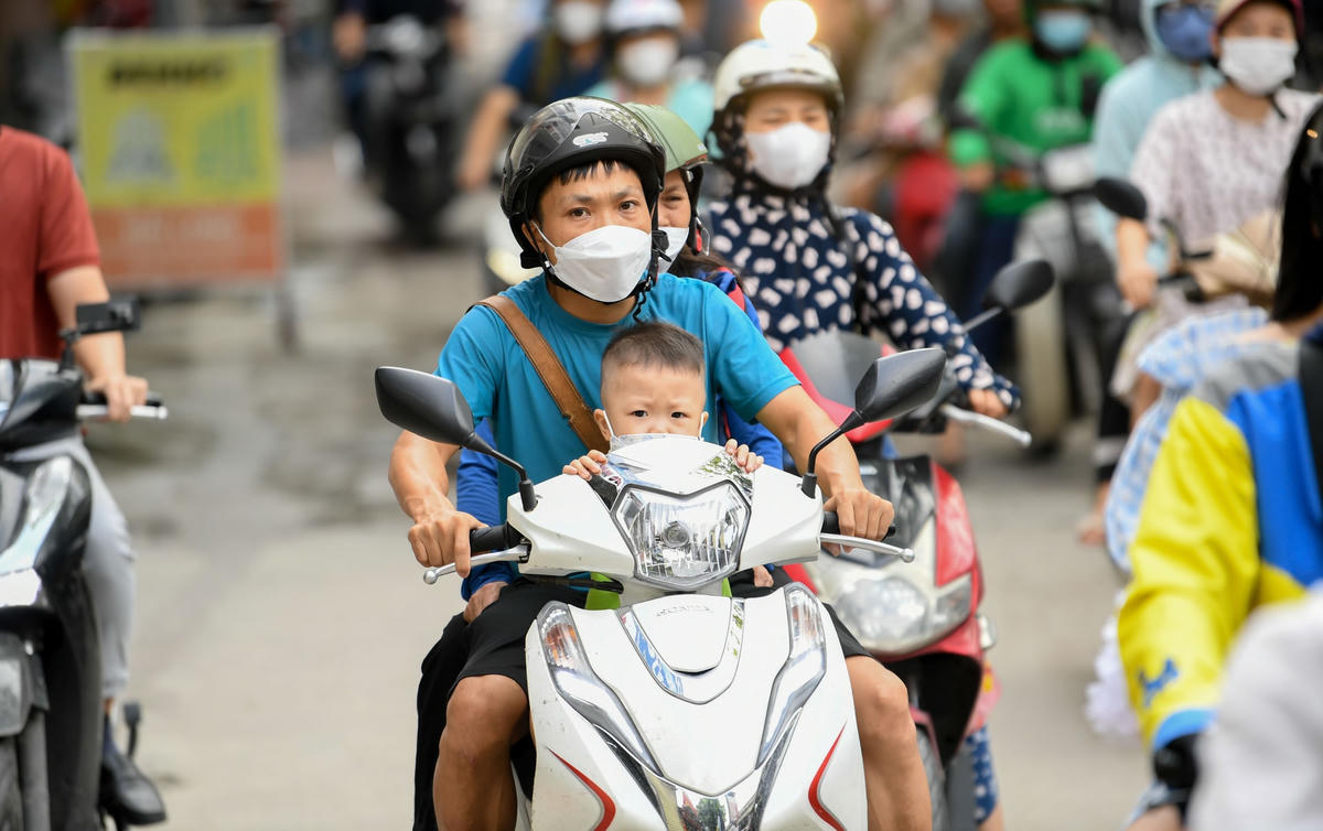 Sau kỳ nghỉ lễ 2-9 đường phố Hà Nội lại chật như nêm