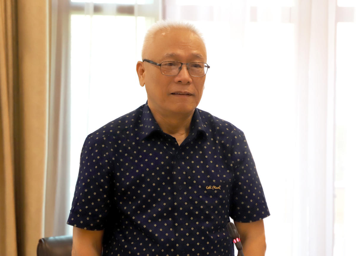 Các chuyên gia, nhà khoa học đóng góp ý kiến phản biện tại Hội nghị.