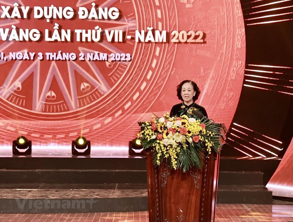 Bà Trương Thị Mai, Ủy viên Bộ Chính trị, Bí thư Trung ương Đảng, Trưởng Ban Tổ chức Trung ương phát động Giải báo chí toàn quốc về xây dựng Đảng (Giải Búa liềm vàng) lần thứ VIII-năm 2023. Ảnh: Vietnam+.