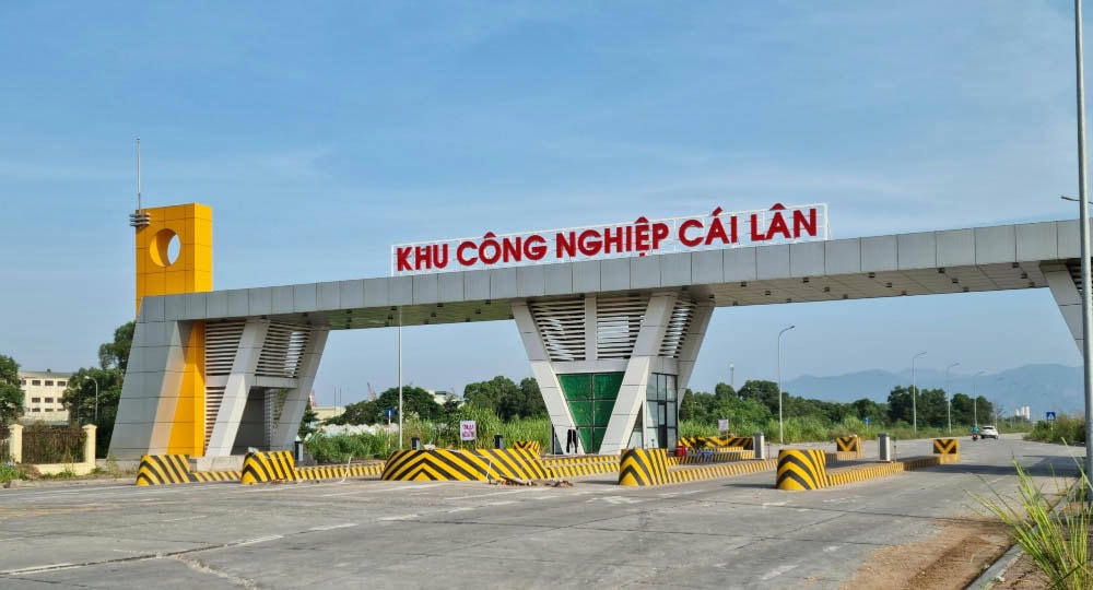 Có 5 kho, xưởng thuộc KCN Cái Lân (TP Hạ Long) bị đình chỉ, tạm đình chỉ hoạt động vì vi phạm quy định PCCC. Ảnh minh họa.