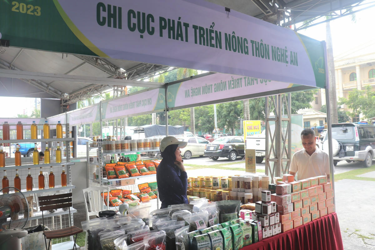 [Ảnh]: 200 gian hàng nông sản được quảng bá tại Thanh Hóa
