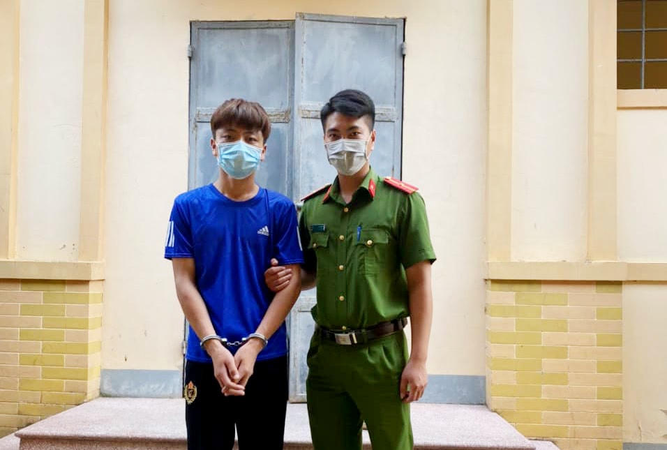Đối tượng Võ Đình Khẩn bị bắt giữ khi đang trốn truy nã tại Đồng Nai.
