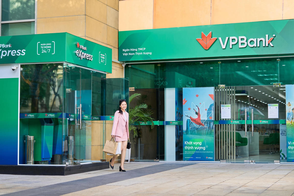 Tung chiêu hút khách gửi tiết kiệm: Chịu chơi như VPBank 
