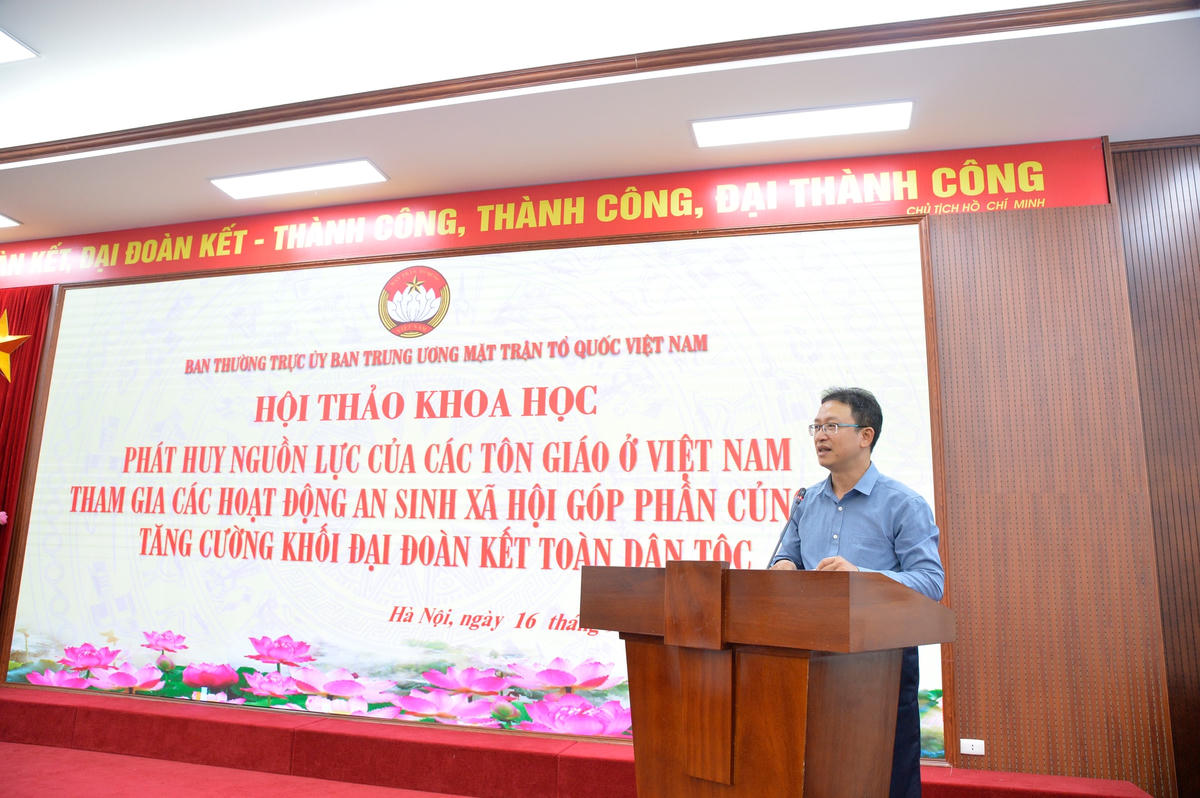 Ông Nguyễn Văn Thanh, Trưởng Ban Tôn giáo (UBTƯ MTTQ Việt Nam) phát biểu tại Hội thảo.