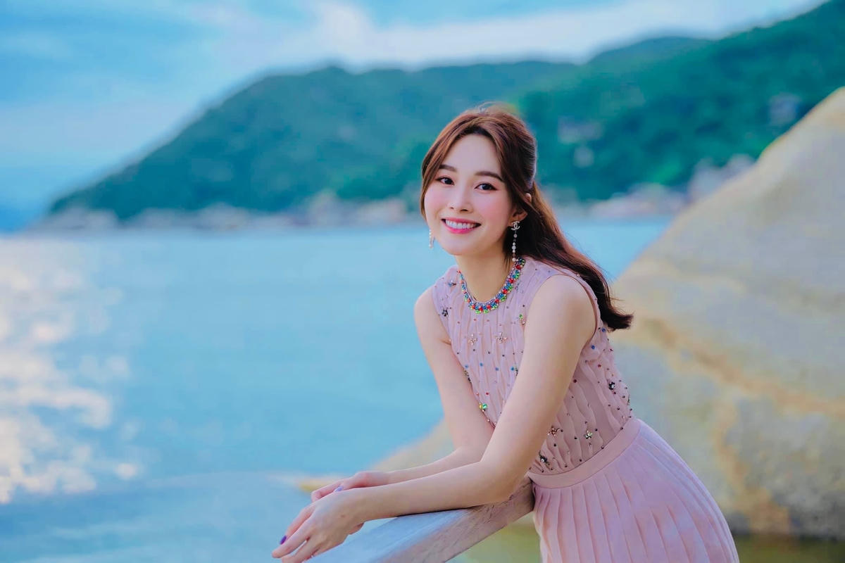 Đặng Thu Thảo gây sốt khi khoe hình ảnh mới nhất lên trang cá nhân. 