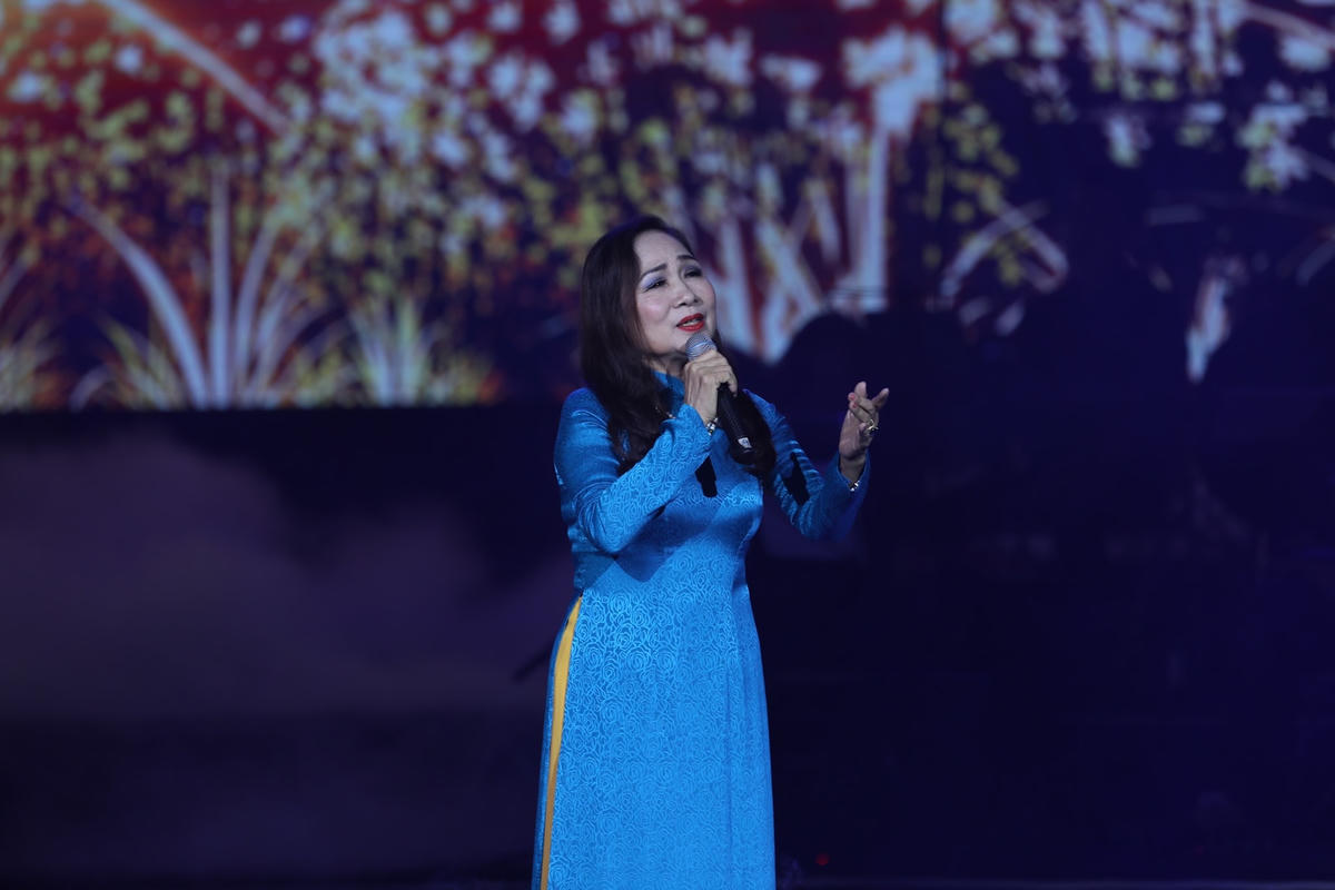 Những bài thơ đặc sắc của thi sĩ Hồng Thanh Quang được thể hiện qua giọng đọc của NSND Thuý Mùi.