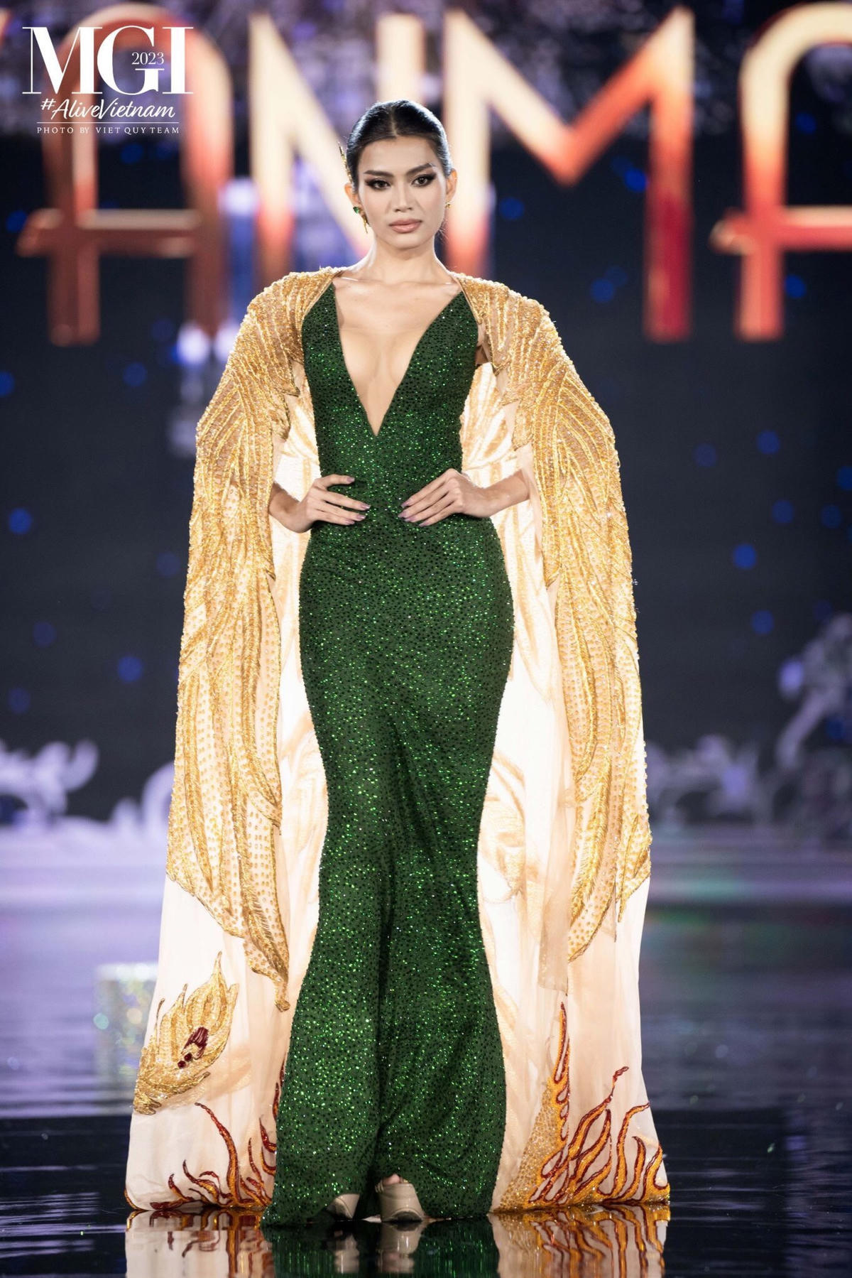 Thí sinh Hoa hậu Hòa bình sở hữu nhan sắc và hình thể của một beauty queen. 