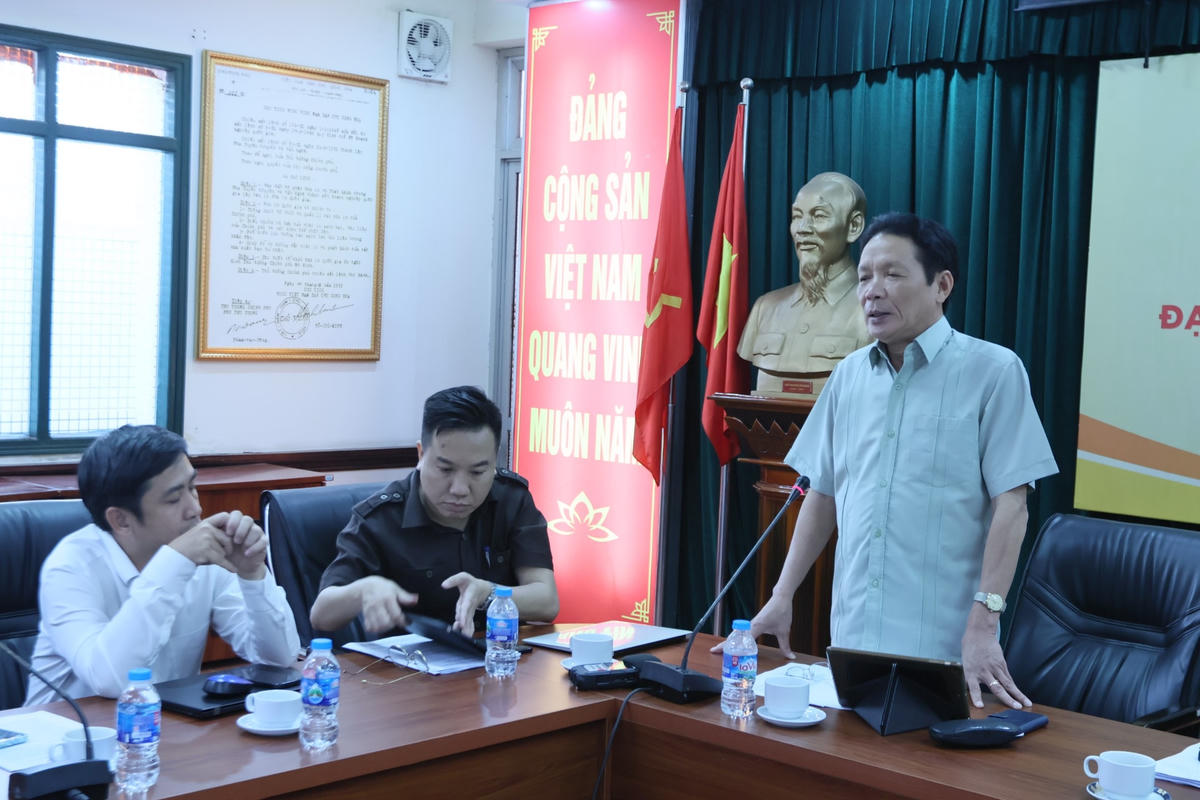 Ông Hoàng Vĩnh Bảo, Chủ tịch Hội Xuất bản Việt Nam phát biểu tại họp báo.