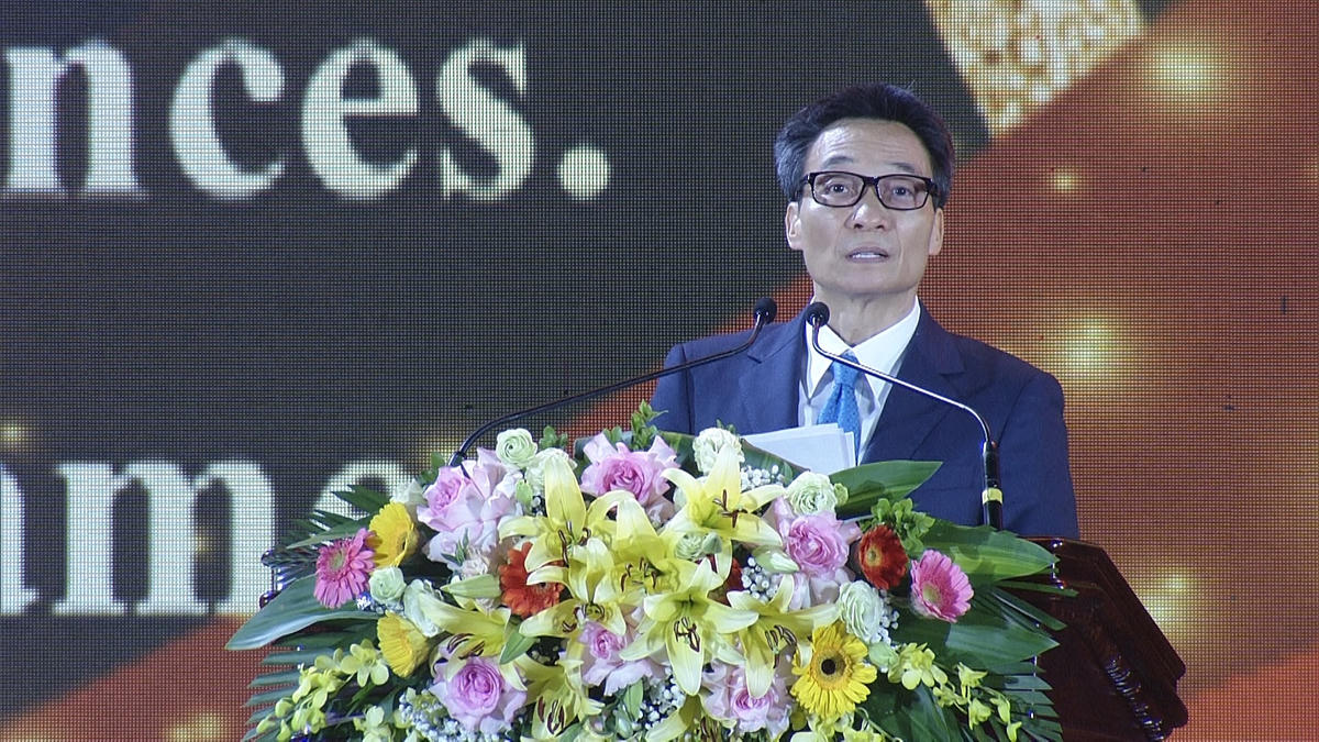 Phó Thủ tướng Vũ Đức Đam phát biểu tại buổi lễ.