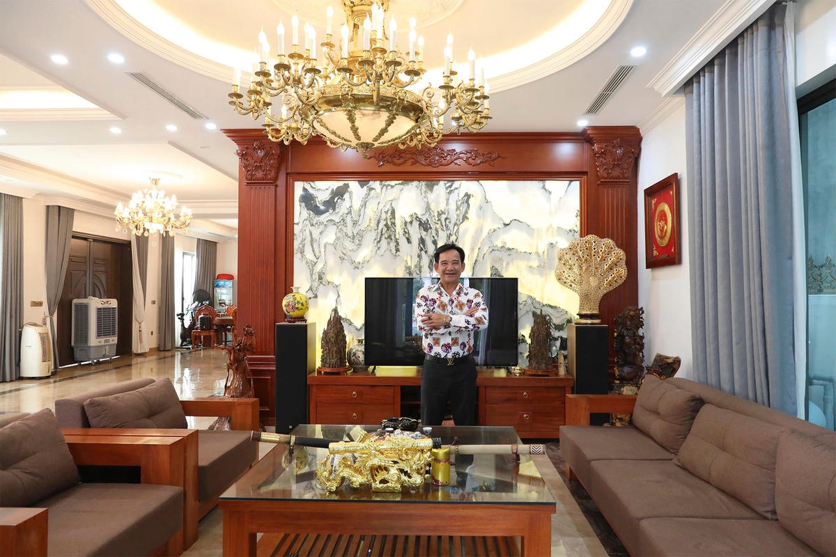 Biệt thự nhà vườn như lâu đài của "Đại gia chân đất" Quang Tèo