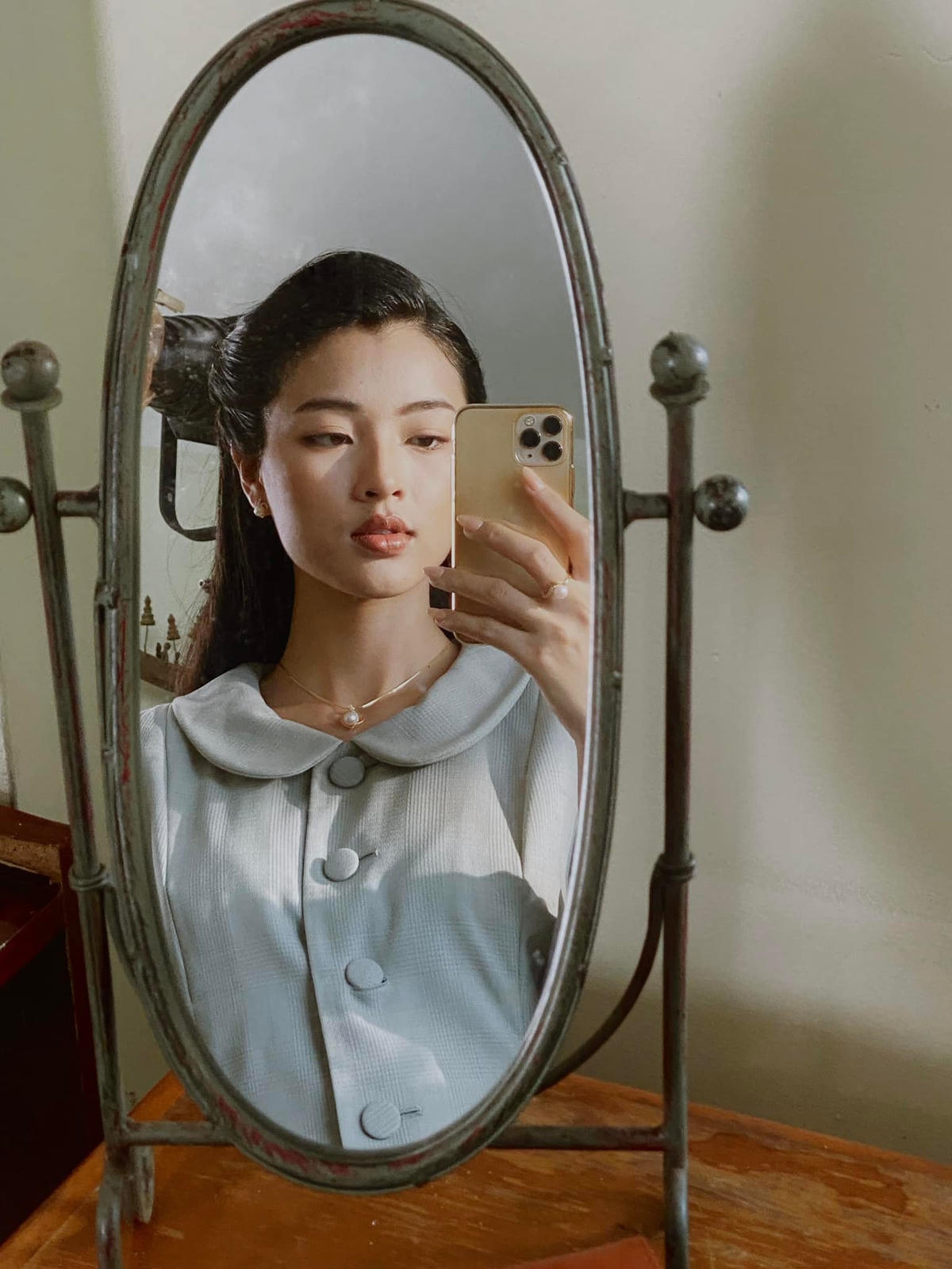 Lan Thy (tên đầy đủ là Phạm Nguyễn Lan Thy, 24 tuổi). Cô tốt nghiệp Đại học Y khoa Phạm Ngọc Thạch, TP HCM. Đây cũng là lần đầu cô chạm ngõ điện ảnh, vai “Diễm xưa” cũng là vai diễn đầu tay.