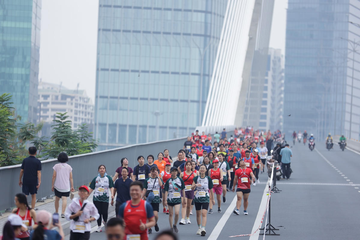 VĐV người Philipiines lập kỷ lục mới tại Giải Marathon Quốc tế TP HCM Techcombank