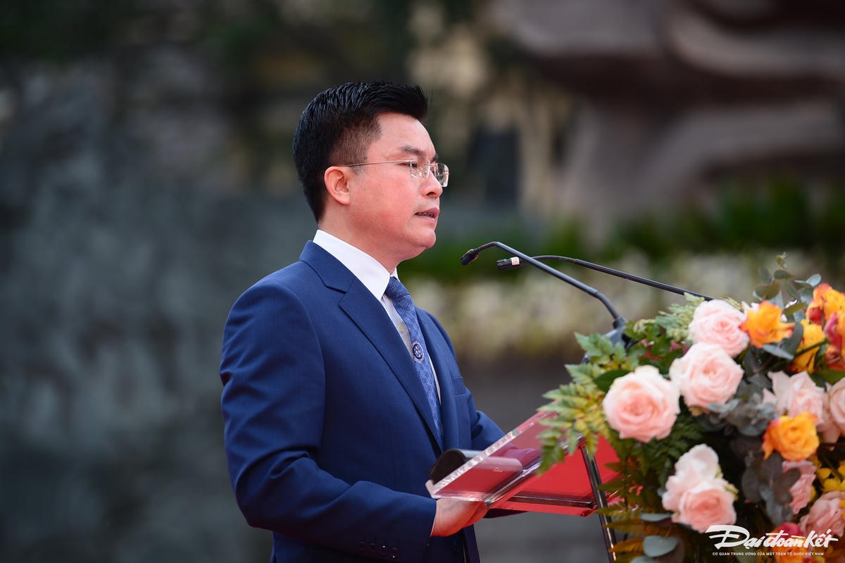 W_go_dong_da-le-khanh10.jpg