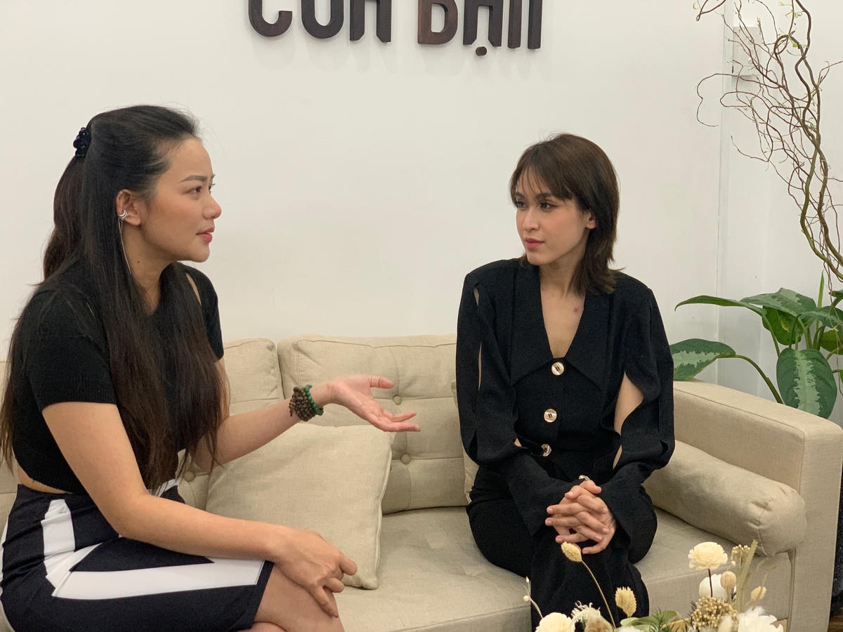 Phan Như Thảo xuất hiện tại chương trình "Tay trái tay phải".