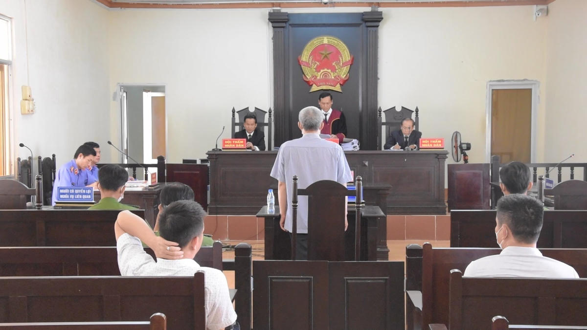 Phiên toà xét xử bị cáo Châu Văn Mỹ, nguyên Phó chánh án TAND tỉnh Bạc Liêu.