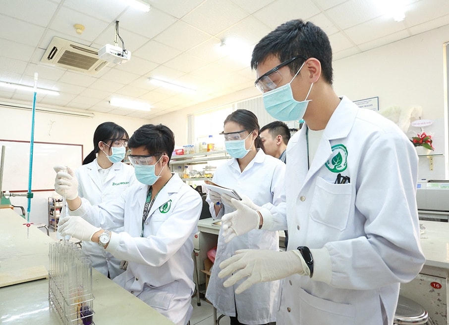 Hoạt động nghiên cứu khoa học tại Trường ĐH Quốc tế - ĐH Quốc gia TPHCM.