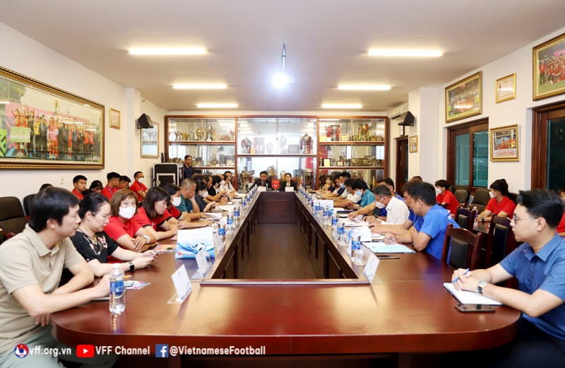 Ngày 5/8, Ban Tổ chức giải đã tiến hành họp kỹ thuật với sự tham dự của đại diện 8 đội bóng. (Ảnh: VFF).