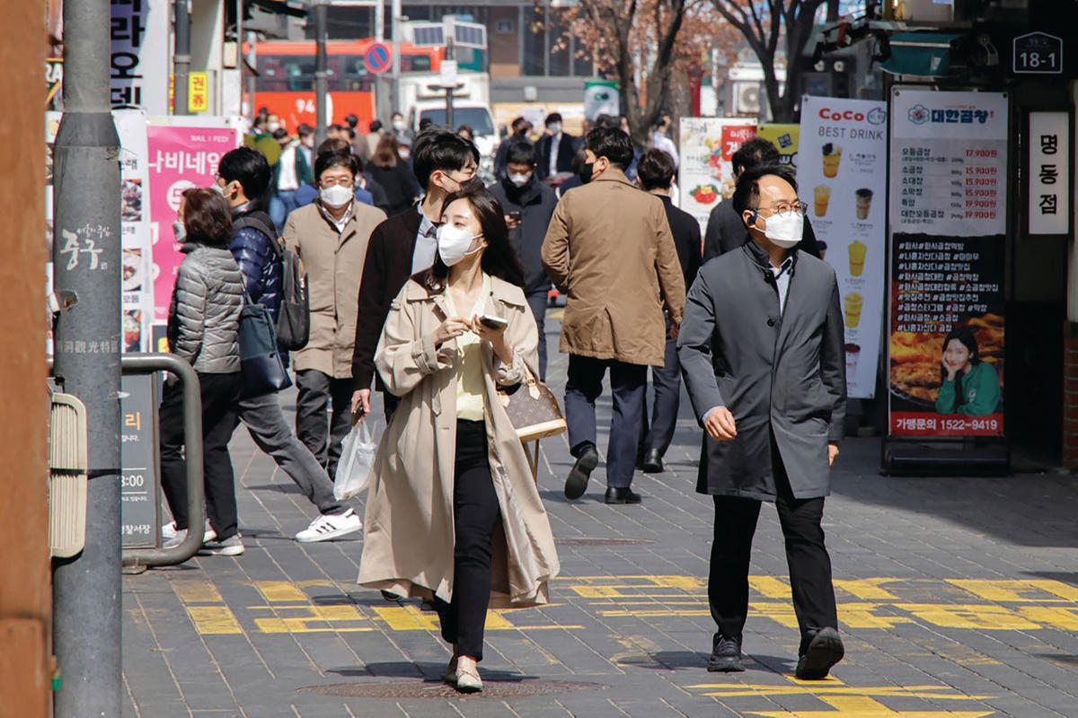 Trên đường phố thủ đô Seoul, Hàn Quốc.