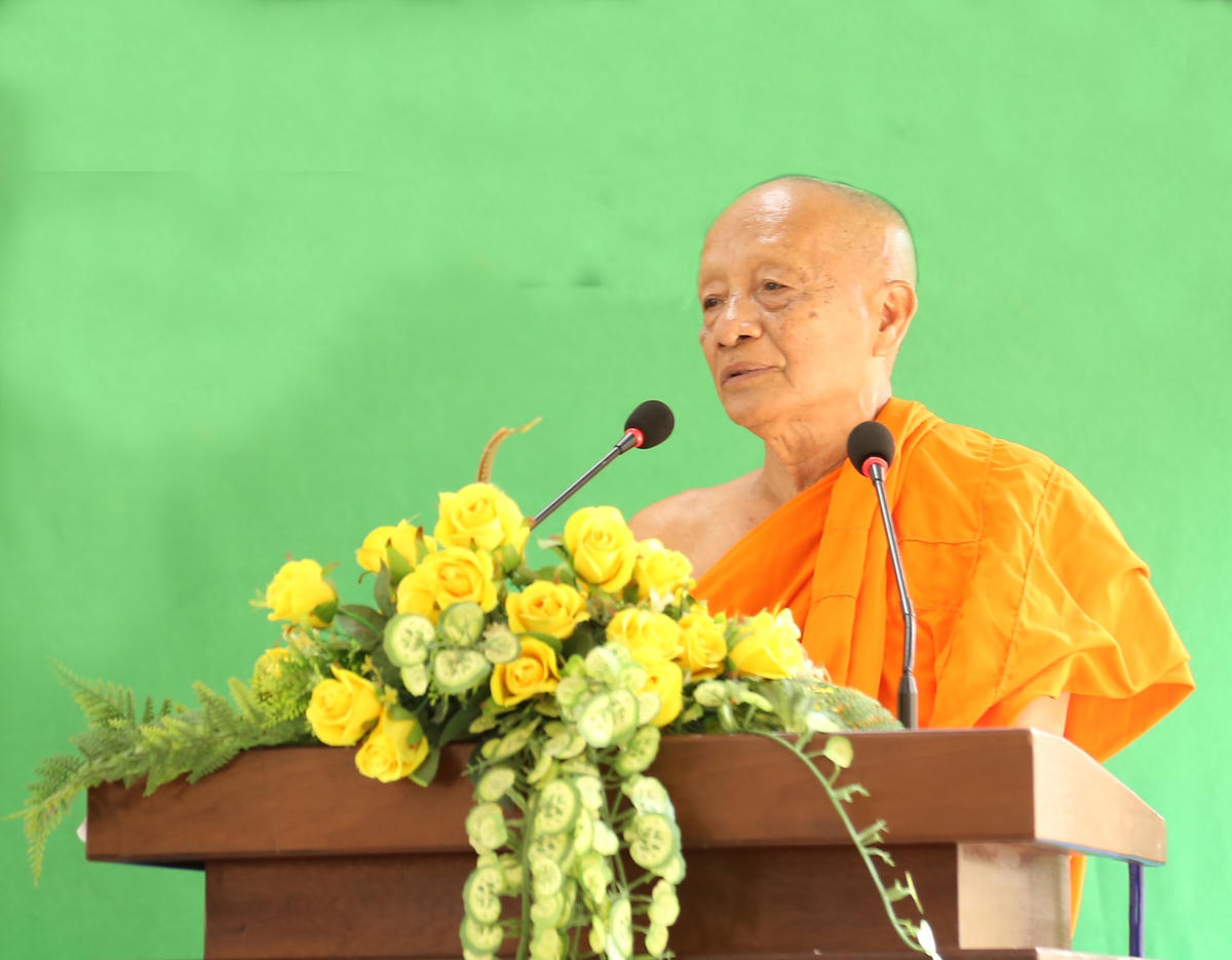 Hòa thượng Tăng Nô phát biểu tại buổi gặp mặt.