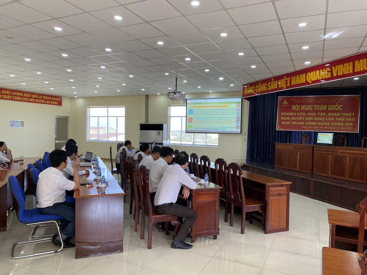 Điểm cầu tại Đảng bộ Công ty Thuốc lá Long An.