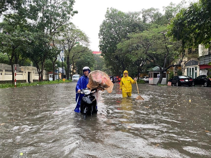 Dự báo mưa dông ở nhiều nơi trên cả nước trong hôm nay, 1/10. Ảnh minh họa.