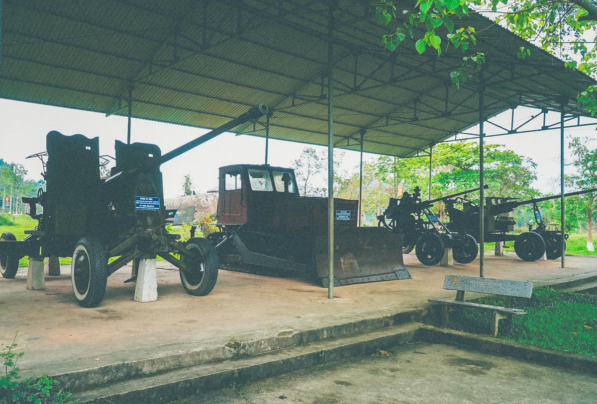 Nơi đây trưng bày những loại phương tiện từng tham gia phục vụ chiến đấu tại chiến trường Ngã ba Đồng Lộc. Loại phương tiện này được Liên Xô chế tạo trong thời gian từ năm 1958 đến năm 1961. 